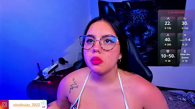 צ'אט XXX בשידור חי של Nicolle_Ruizz