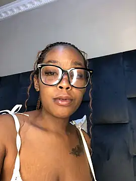 Nicole-Liam- – Live XXX-chat