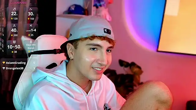 Eiden_carter élő XXX-chatje