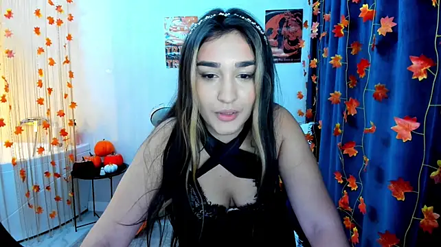 Chat XXX en directo de GoldenHeart_1