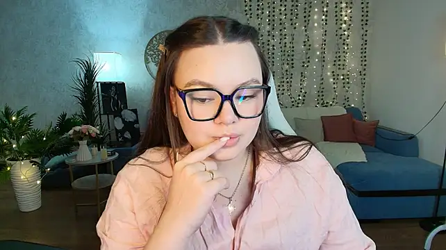 lilialil06: онлайн-секс-чат