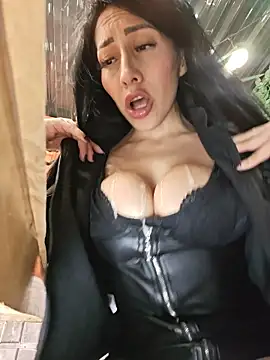 Chat XXX ao vivo de IsabellitaVIP