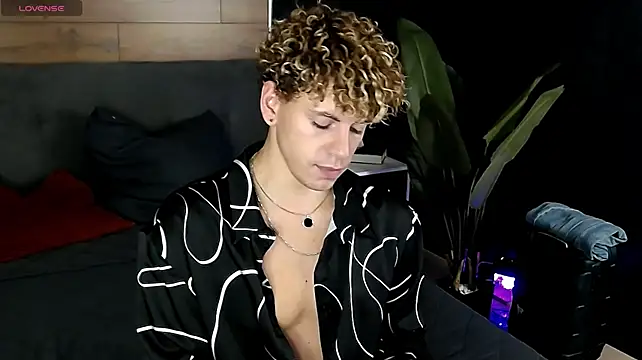 Онлайн чат XXX ConnorBlake
