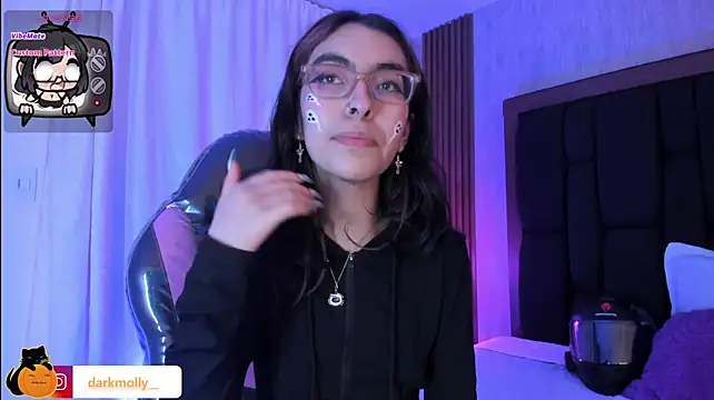 צ'אט XXX בשידור חי של Molly_A