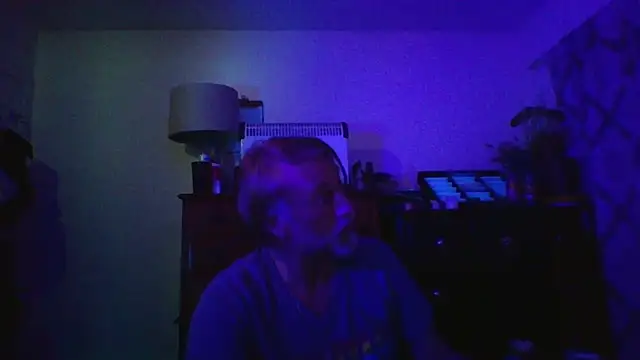 LINYguy's Live XXX Chat