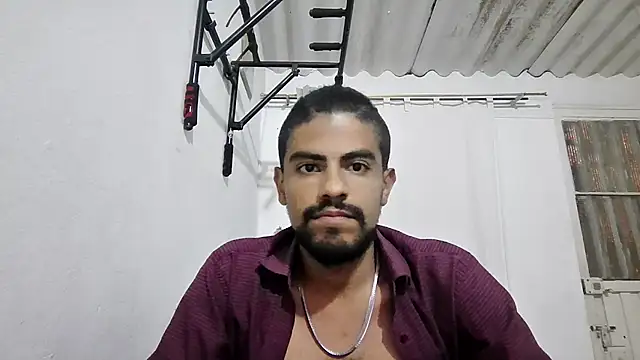 Živý XXX chat JBond007BBC