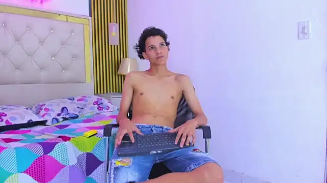 JustinSecret XXX чат на живо