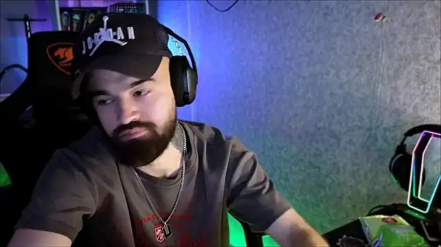 Chat XXX en directo de _Serious_Man