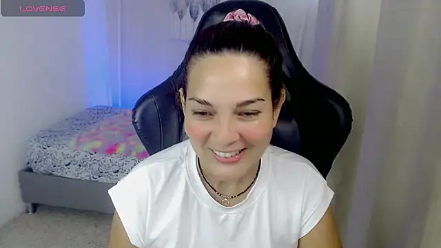 Arelis_'s Live XXX Chat