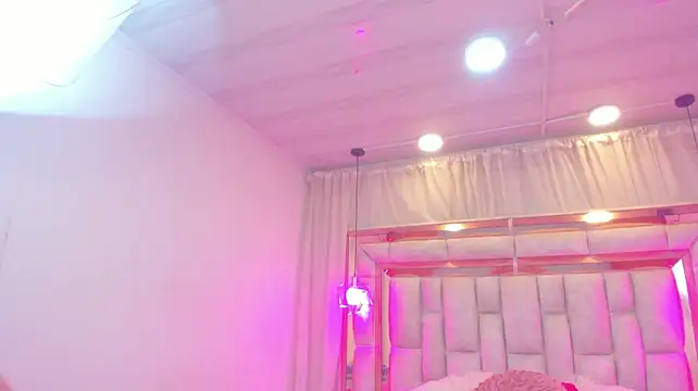 Sembang XXX Secara Langsung Francesca_Skuirt