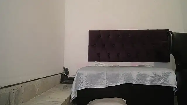 Little18Doll Live XXX-chat