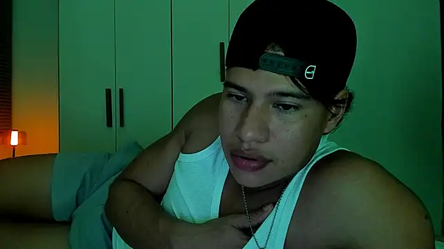 XXX chat uživo modela Brice_Kent
