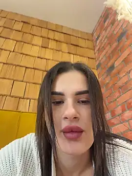 MiraReach – Live XXX-chat