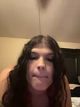 ur_favorite_temptation69's Webcam Show