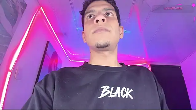 Živý XXX chat Ethan_Boyy