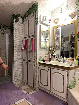 TranSexualJade95: διαδικτυακό σόου στην κάμερα