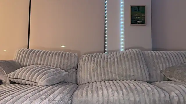 anyaa777 Live XXX-Chat