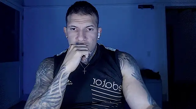 Chatroom XXX en direct de Shane_Clay