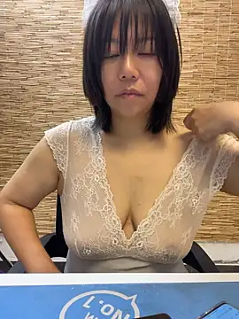 Tina626 在線直播表演