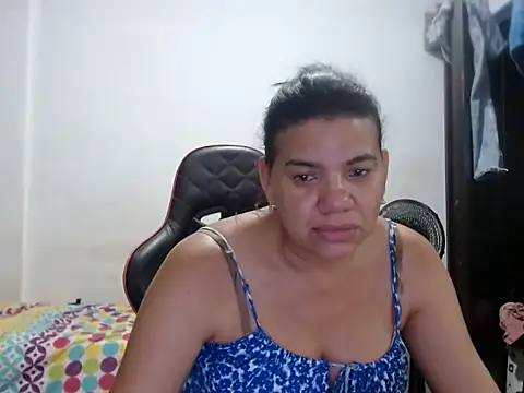 Adriana_0312 – Live XXX-chat