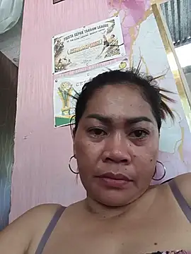 SweetChubbyMommy_02's Live XXX Chat