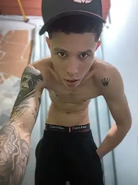 Chat XXX Live LuiguiMoore