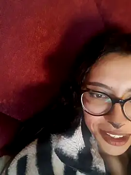 Olivia_Collinns1 Adlı Modelin Canlı XXX Sohbeti