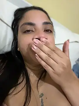 Chat +18 de Morenacarioca3 ao vivo