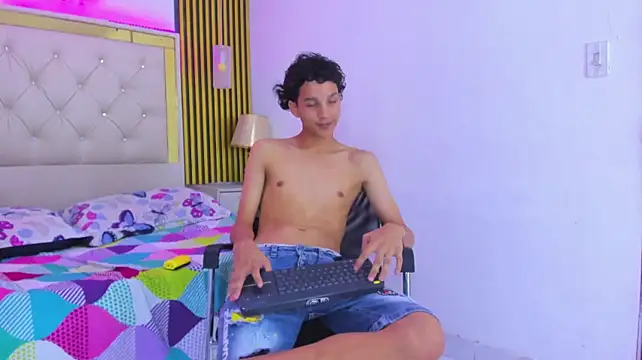 JustinSecret Live XXX-chat