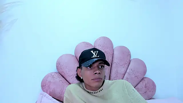 Chat +18 de candyandmarilyn ao vivo