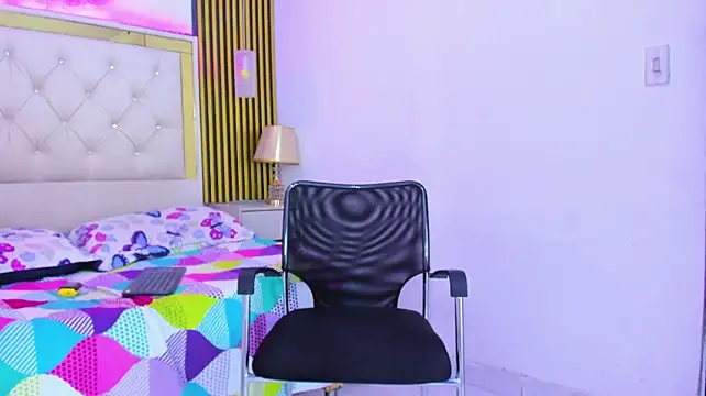 XXX chat uživo modela JustinSecret
