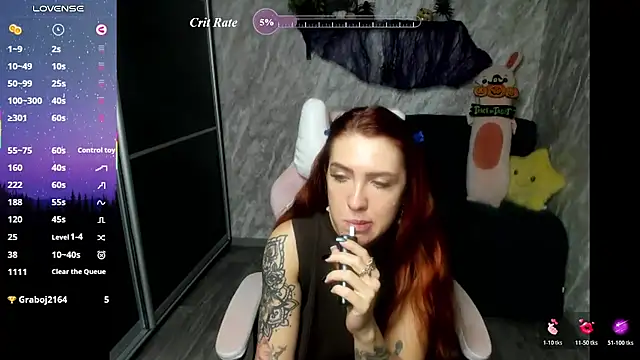 Reginasmilee's Live XXX Chat