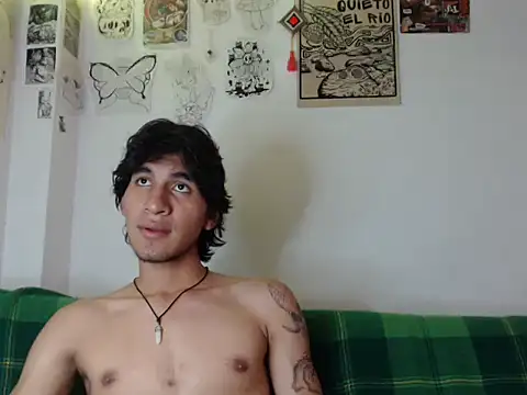 XXX chat uživo modela ElliotAzert