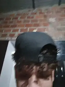 nilon05 Live XXX-chat