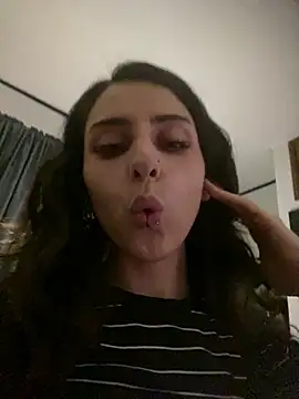 צ'אט XXX בשידור חי של 2catz