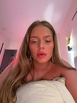 SIlviaBeytn Live XXX chat