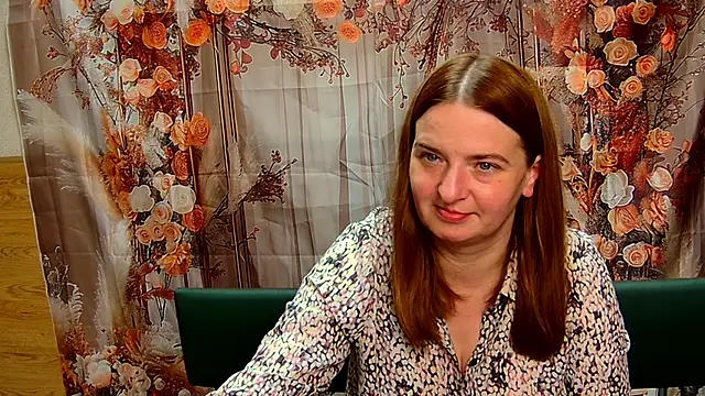 FreyaDak Chat XXX in diretta