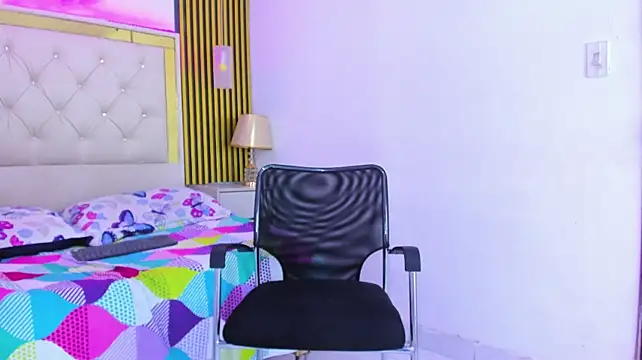 JustinSecret élő XXX-chatje