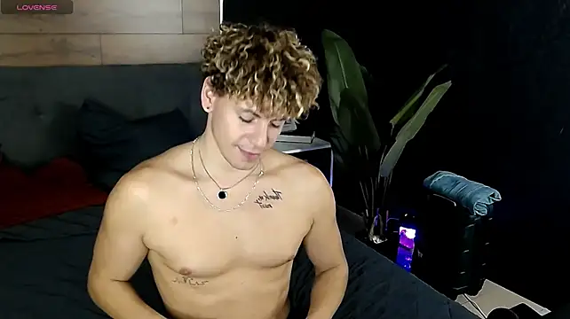 ConnorBlake Adlı Modelin Canlı XXX Sohbeti
