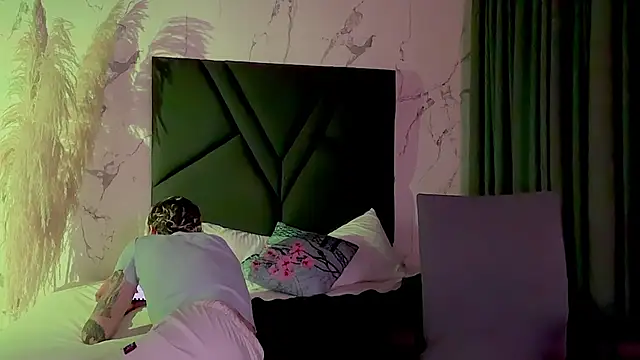 Show modela Marcella_and_laura na web-kameri