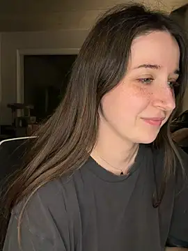 XXX chat uživo modela nerdynina