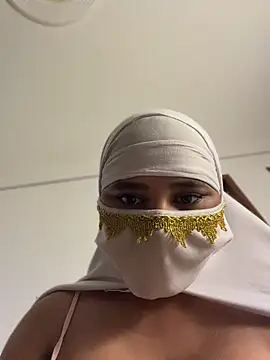 XXX chat uživo modela Karim_Nabil