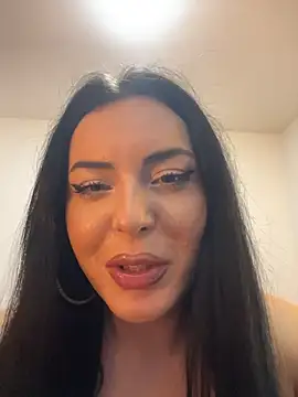KeiraVVS_ Chat XXX live