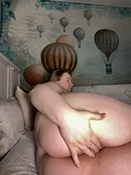 DeniMilkyyyyy's Live XXX Chat