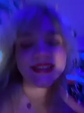 XXX chat uživo modela Cutiepiespanks
