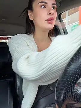 MiraReach's Live XXX Chat
