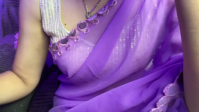 QueenAngelenaのライブXXXチャット