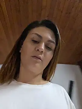 Chatroom XXX en direct de hana_mature