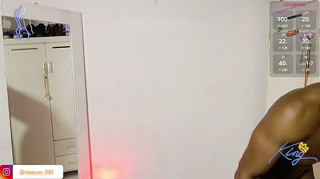 Chat XXX en directo de ReyKen-