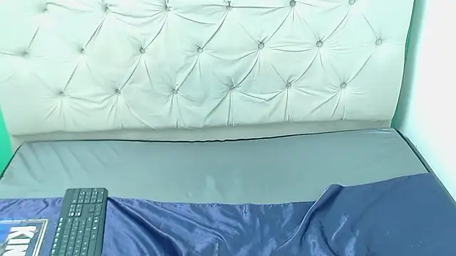 amoremerchmar Adlı Modelin Canlı XXX Sohbeti